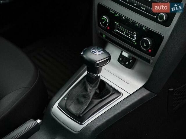 Сірий Шкода Октавія, об'ємом двигуна 1.39 л та пробігом 274 тис. км за 7200 $, фото 27 на Automoto.ua