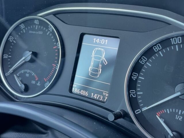 Сірий Шкода Октавія, об'ємом двигуна 0 л та пробігом 185 тис. км за 7400 $, фото 6 на Automoto.ua