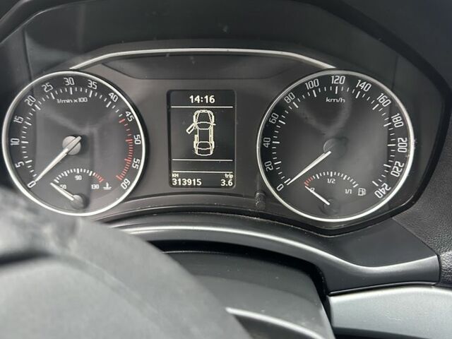 Серый Шкода Октавия, объемом двигателя 1.6 л и пробегом 314 тыс. км за 6150 $, фото 13 на Automoto.ua