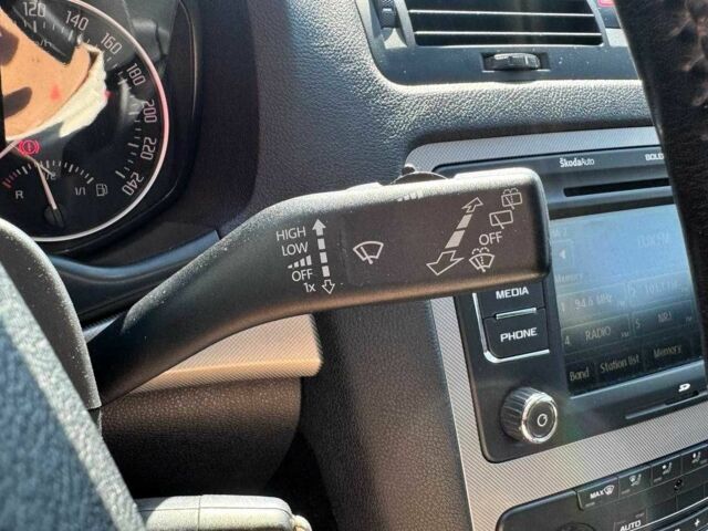 Серый Шкода Октавия, объемом двигателя 1.8 л и пробегом 235 тыс. км за 6990 $, фото 18 на Automoto.ua