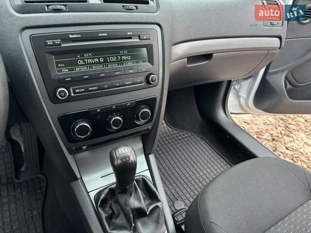 Серый Шкода Октавия, объемом двигателя 1.6 л и пробегом 182 тыс. км за 7700 $, фото 55 на Automoto.ua