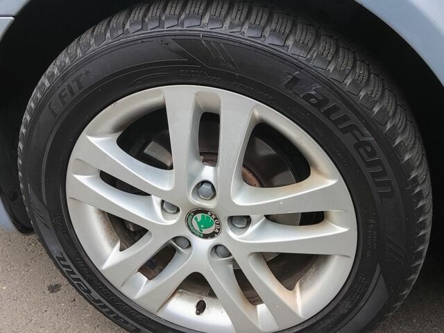 Сірий Шкода Октавія, об'ємом двигуна 0 л та пробігом 205 тис. км за 7100 $, фото 19 на Automoto.ua