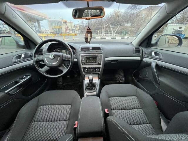 Серый Шкода Октавия, объемом двигателя 1.4 л и пробегом 222 тыс. км за 7500 $, фото 6 на Automoto.ua