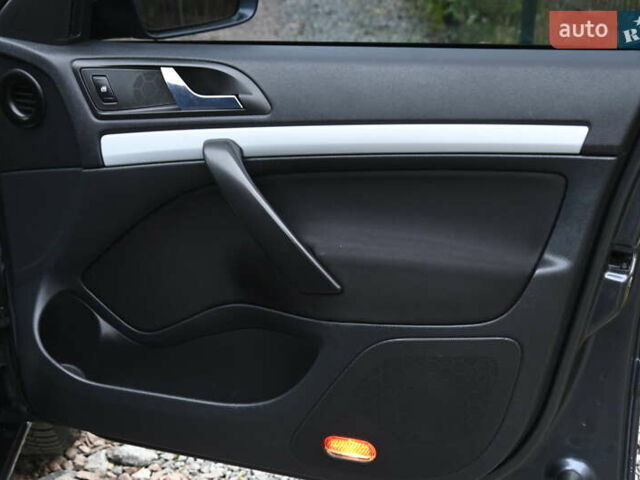 Сірий Шкода Октавія, об'ємом двигуна 1.6 л та пробігом 232 тис. км за 7700 $, фото 24 на Automoto.ua