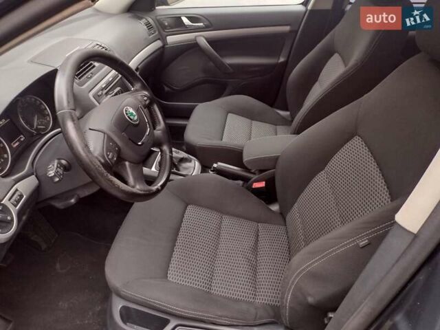 Сірий Шкода Октавія, об'ємом двигуна 1.8 л та пробігом 235 тис. км за 6300 $, фото 12 на Automoto.ua