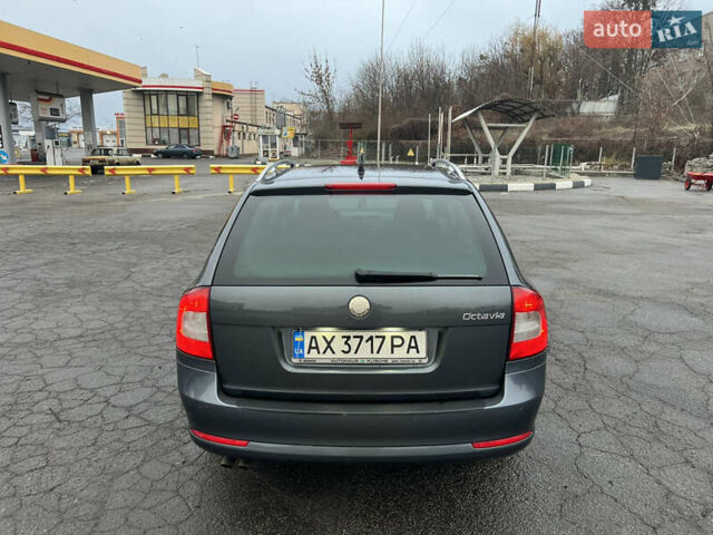 Серый Шкода Октавия, объемом двигателя 1.39 л и пробегом 222 тыс. км за 7500 $, фото 4 на Automoto.ua