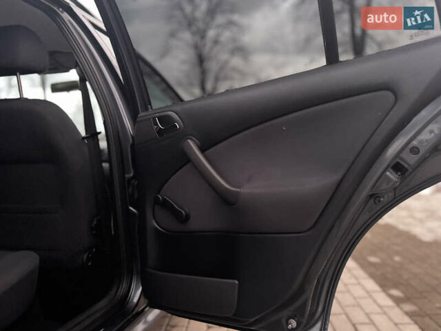 Сірий Шкода Октавія, об'ємом двигуна 1.6 л та пробігом 139 тис. км за 6600 $, фото 45 на Automoto.ua