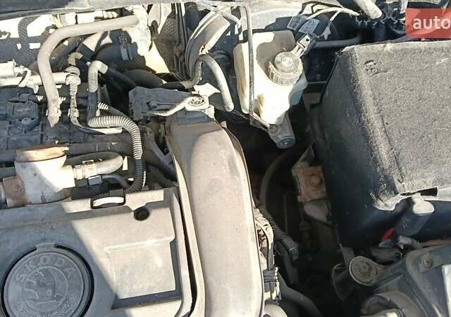 Серый Шкода Октавия, объемом двигателя 1.39 л и пробегом 211 тыс. км за 6100 $, фото 7 на Automoto.ua