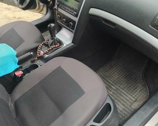 Серый Шкода Октавия, объемом двигателя 1.9 л и пробегом 257 тыс. км за 7500 $, фото 7 на Automoto.ua