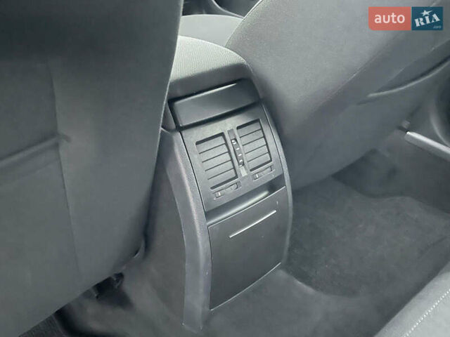 Серый Шкода Октавия, объемом двигателя 1.6 л и пробегом 181 тыс. км за 8877 $, фото 78 на Automoto.ua