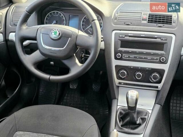 Сірий Шкода Октавія, об'ємом двигуна 1.9 л та пробігом 180 тис. км за 6900 $, фото 15 на Automoto.ua