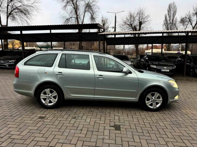 Серый Шкода Октавия, объемом двигателя 1.4 л и пробегом 229 тыс. км за 8000 $, фото 10 на Automoto.ua