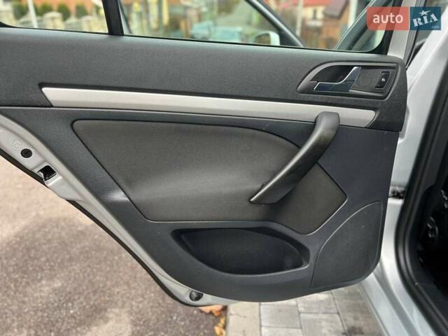 Серый Шкода Октавия, объемом двигателя 1.4 л и пробегом 193 тыс. км за 7599 $, фото 54 на Automoto.ua