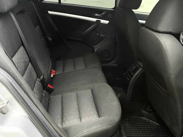 Серый Шкода Октавия, объемом двигателя 1.6 л и пробегом 188 тыс. км за 6900 $, фото 11 на Automoto.ua