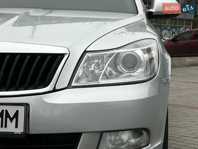 Серый Шкода Октавия, объемом двигателя 1.6 л и пробегом 188 тыс. км за 6900 $, фото 6 на Automoto.ua