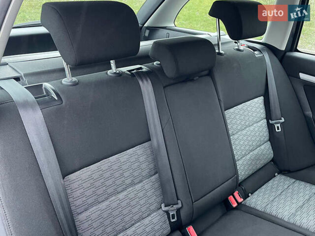 Серый Шкода Октавия, объемом двигателя 1.6 л и пробегом 181 тыс. км за 8877 $, фото 80 на Automoto.ua