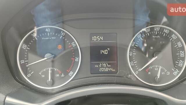 Серый Шкода Октавия, объемом двигателя 1.4 л и пробегом 206 тыс. км за 7900 $, фото 23 на Automoto.ua