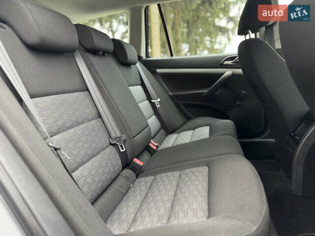 Шкода Октавия 2009 в Староконстантинов на Automoto.ua Серый Шкода Октавия, объемом двигателя 1.6 л и пробегом 212 тыс. км за 7600 $, фото 25 на Automoto.ua