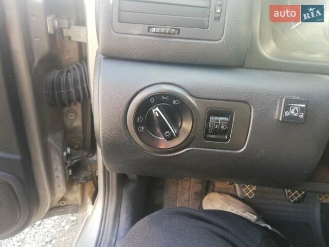 Серый Шкода Октавия, объемом двигателя 1.6 л и пробегом 333 тыс. км за 6200 $, фото 7 на Automoto.ua