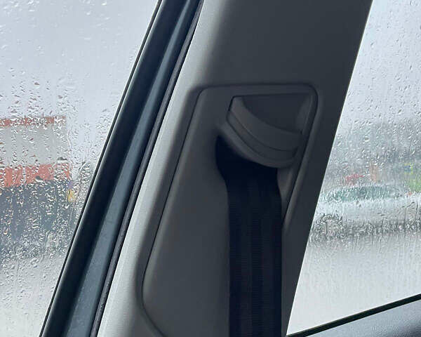 Серый Шкода Октавия, объемом двигателя 1.6 л и пробегом 181 тыс. км за 8888 $, фото 126 на Automoto.ua