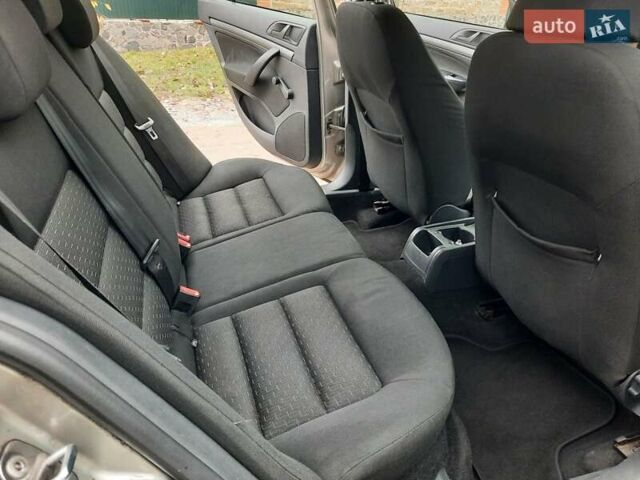 Серый Шкода Октавия, объемом двигателя 1.6 л и пробегом 250 тыс. км за 7370 $, фото 46 на Automoto.ua