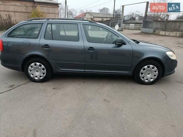 Серый Шкода Октавия, объемом двигателя 1.6 л и пробегом 199 тыс. км за 6900 $, фото 2 на Automoto.ua