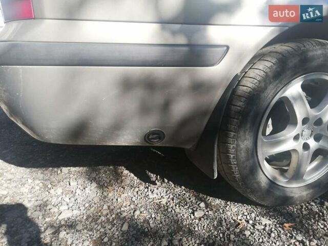 Серый Шкода Октавия, объемом двигателя 1.6 л и пробегом 333 тыс. км за 6200 $, фото 2 на Automoto.ua