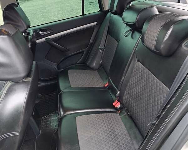 Сірий Шкода Октавія, об'ємом двигуна 1.6 л та пробігом 280 тис. км за 6300 $, фото 5 на Automoto.ua