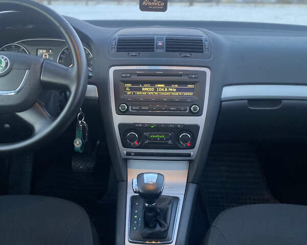 Серый Шкода Октавия, объемом двигателя 1.4 л и пробегом 198 тыс. км за 7700 $, фото 22 на Automoto.ua