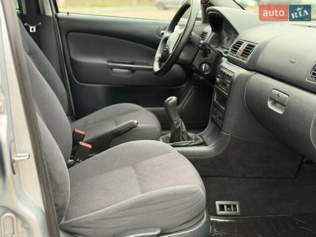 Серый Шкода Октавия, объемом двигателя 1.6 л и пробегом 205 тыс. км за 4750 $, фото 17 на Automoto.ua