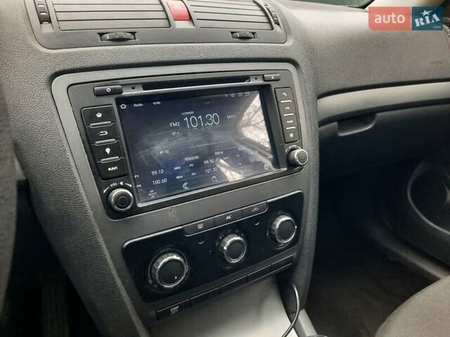 Серый Шкода Октавия, объемом двигателя 1.6 л и пробегом 250 тыс. км за 7550 $, фото 21 на Automoto.ua