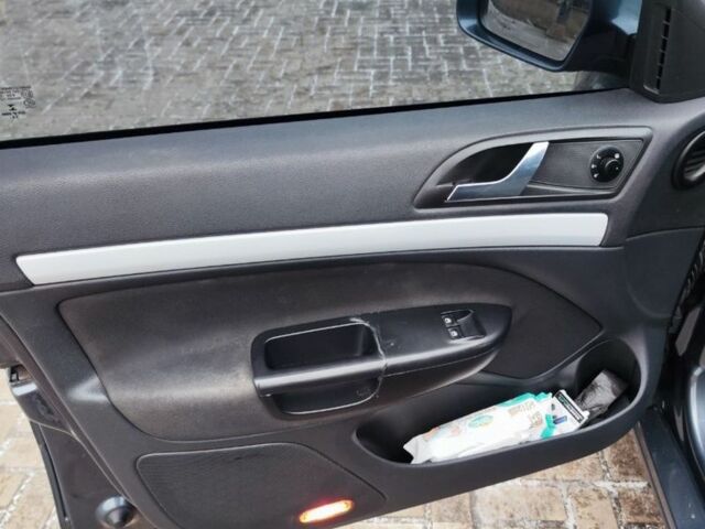 Серый Шкода Октавия, объемом двигателя 1.6 л и пробегом 215 тыс. км за 7500 $, фото 12 на Automoto.ua