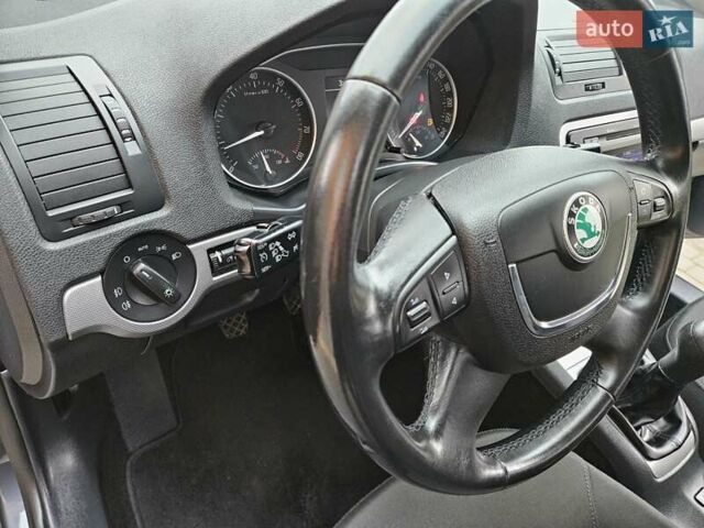 Серый Шкода Октавия, объемом двигателя 1.8 л и пробегом 178 тыс. км за 7300 $, фото 30 на Automoto.ua