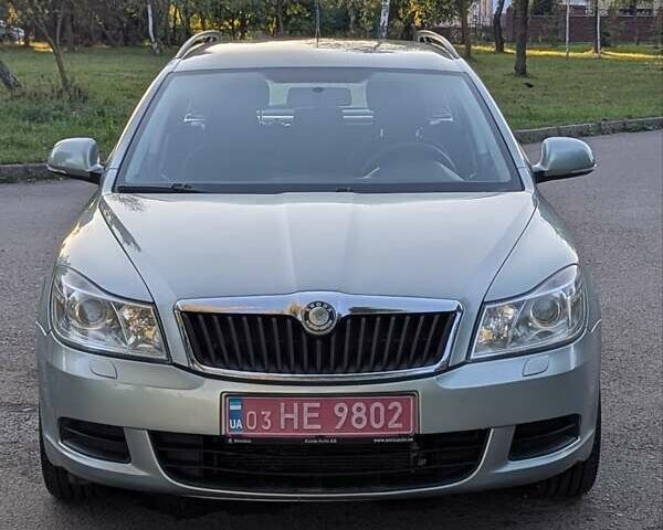 Серый Шкода Октавия, объемом двигателя 1.6 л и пробегом 201 тыс. км за 7699 $, фото 43 на Automoto.ua