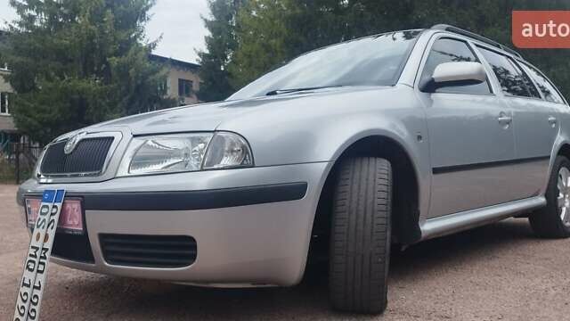 Серый Шкода Октавия, объемом двигателя 1.6 л и пробегом 113 тыс. км за 6499 $, фото 1 на Automoto.ua