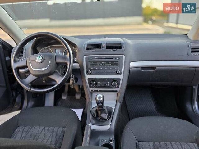 Серый Шкода Октавия, объемом двигателя 1.8 л и пробегом 202 тыс. км за 6900 $, фото 25 на Automoto.ua