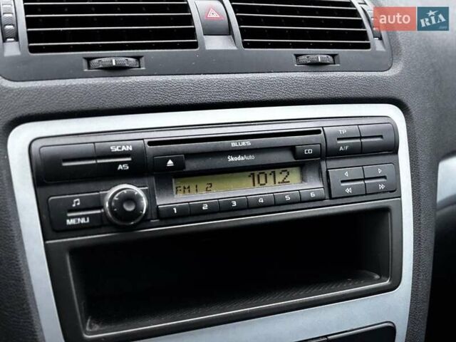 Серый Шкода Октавия, объемом двигателя 1.6 л и пробегом 203 тыс. км за 8099 $, фото 83 на Automoto.ua