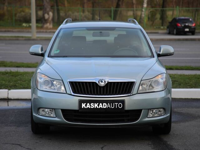 Серый Шкода Октавия, объемом двигателя 1.4 л и пробегом 205 тыс. км за 7900 $, фото 1 на Automoto.ua