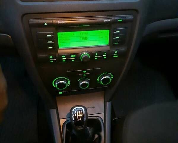 Серый Шкода Октавия, объемом двигателя 1.39 л и пробегом 184 тыс. км за 6550 $, фото 16 на Automoto.ua