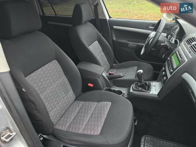Сірий Шкода Октавія, об'ємом двигуна 1.9 л та пробігом 180 тис. км за 6700 $, фото 24 на Automoto.ua