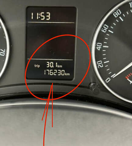 Сірий Шкода Октавія, об'ємом двигуна 1.6 л та пробігом 176 тис. км за 8999 $, фото 103 на Automoto.ua