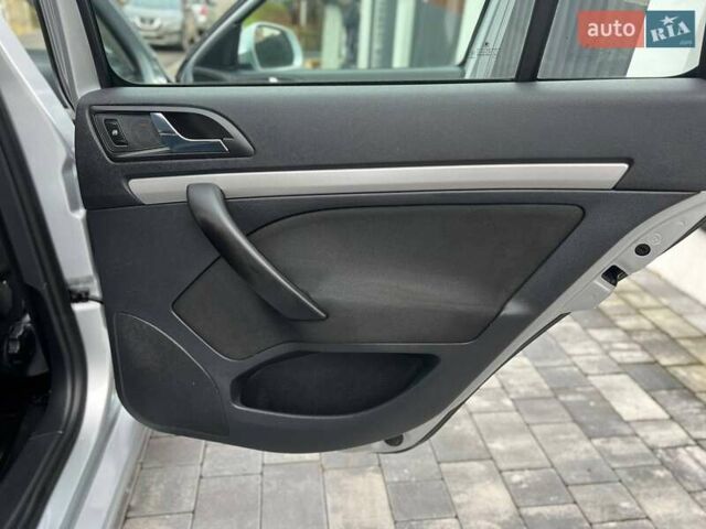 Серый Шкода Октавия, объемом двигателя 1.4 л и пробегом 193 тыс. км за 7599 $, фото 56 на Automoto.ua