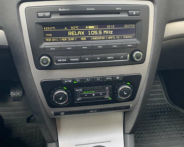 Серый Шкода Октавия, объемом двигателя 1.4 л и пробегом 245 тыс. км за 6800 $, фото 8 на Automoto.ua