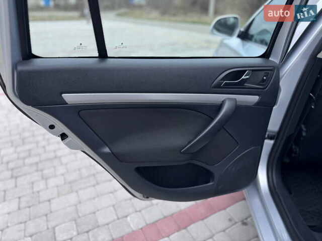 Серый Шкода Октавия, объемом двигателя 1.8 л и пробегом 222 тыс. км за 7800 $, фото 20 на Automoto.ua
