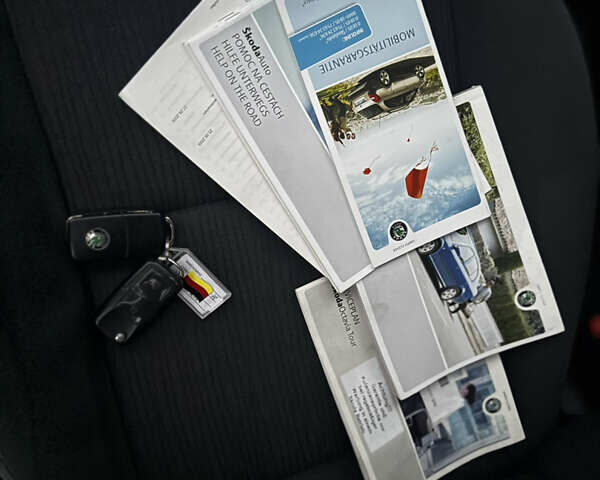 Сірий Шкода Октавія, об'ємом двигуна 1.6 л та пробігом 139 тис. км за 6600 $, фото 42 на Automoto.ua