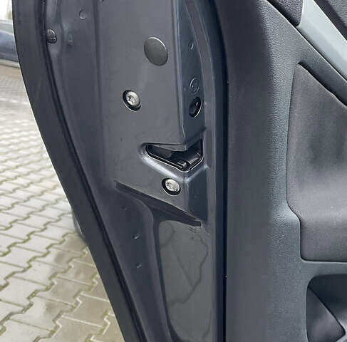 Серый Шкода Октавия, объемом двигателя 1.6 л и пробегом 181 тыс. км за 8877 $, фото 113 на Automoto.ua