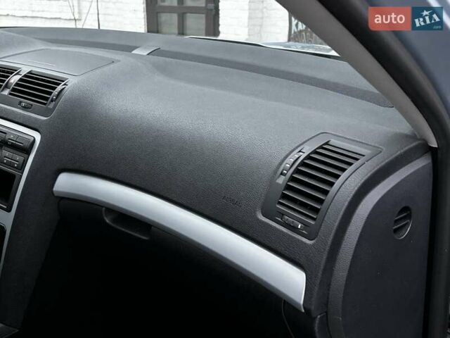 Серый Шкода Октавия, объемом двигателя 1.6 л и пробегом 203 тыс. км за 8099 $, фото 72 на Automoto.ua