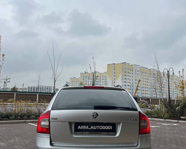 Серый Шкода Октавия, объемом двигателя 1.9 л и пробегом 240 тыс. км за 7490 $, фото 4 на Automoto.ua