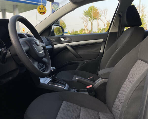 Сірий Шкода Октавія, об'ємом двигуна 1.4 л та пробігом 198 тис. км за 8100 $, фото 21 на Automoto.ua
