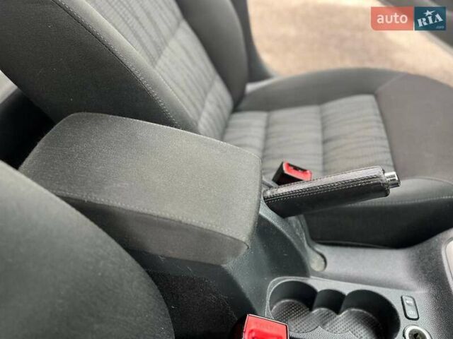 Серый Шкода Октавия, объемом двигателя 1.4 л и пробегом 193 тыс. км за 7599 $, фото 65 на Automoto.ua